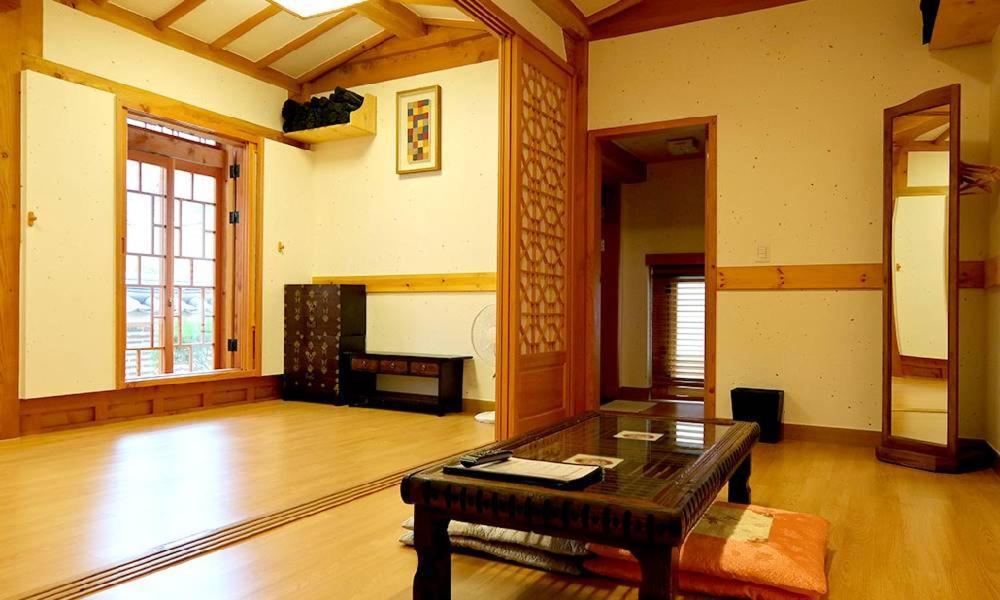 Hwangnamguan Hanok Village Gyeongju Esterno foto