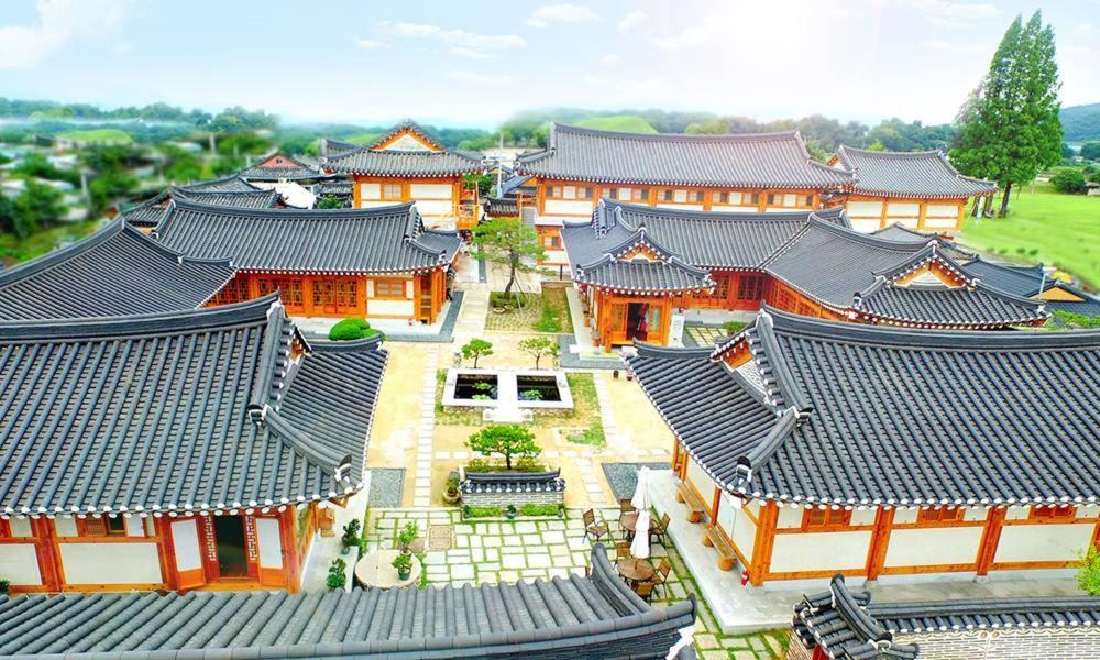 Hwangnamguan Hanok Village Gyeongju Esterno foto