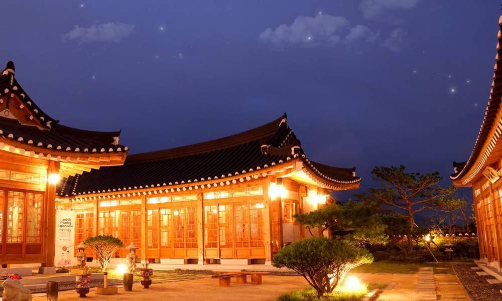 Hwangnamguan Hanok Village Gyeongju Esterno foto